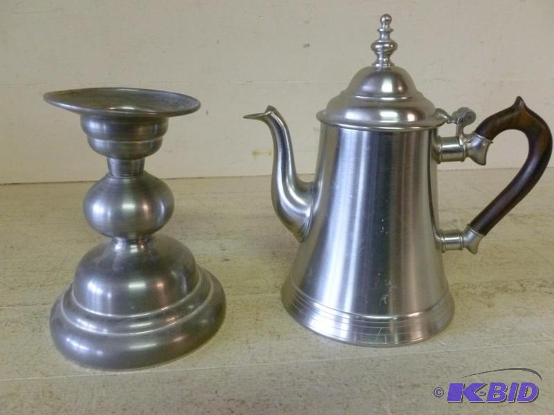 lot 23 image: Lot of two nice pewter items that includes a ...