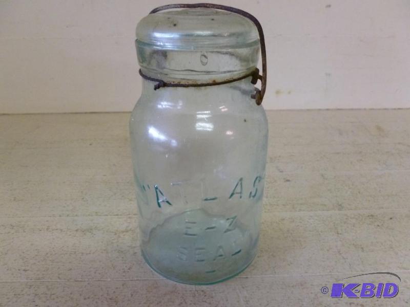 lot 30 image: Antique Atlas E-Z Seal bail lid blue canning ...