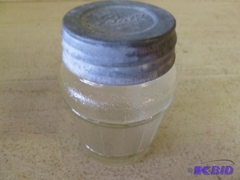 lot 31 image: Vintage glass barrel herring jar with Ball zi...