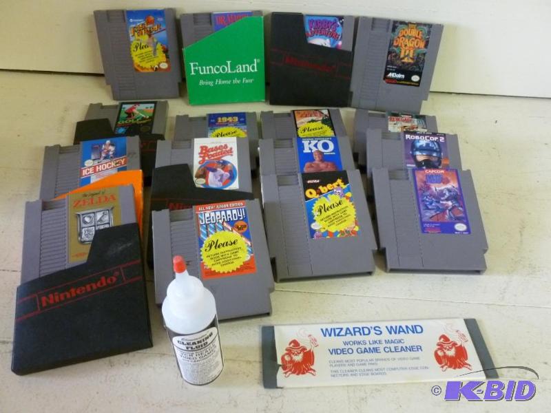 lot 88 image: Lot of sixteen original Nintendo video games ...