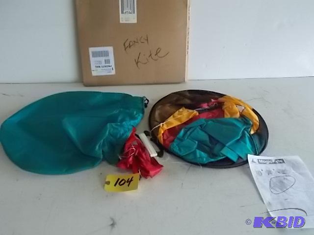 lot 104 image: Play-Hut Magic Kyte, New...