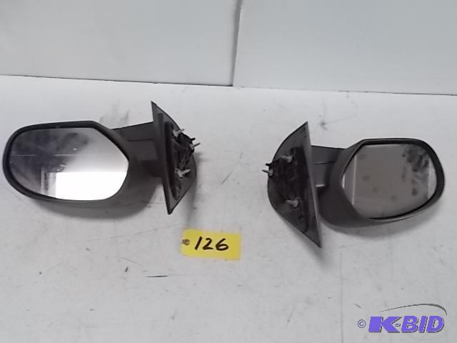 lot 126 image: R & L Mirrors, Fits 2007 GM, 64054410...