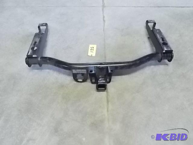 lot 135 image: Trailer Hitch, 12,000 lb, Bolt On...
