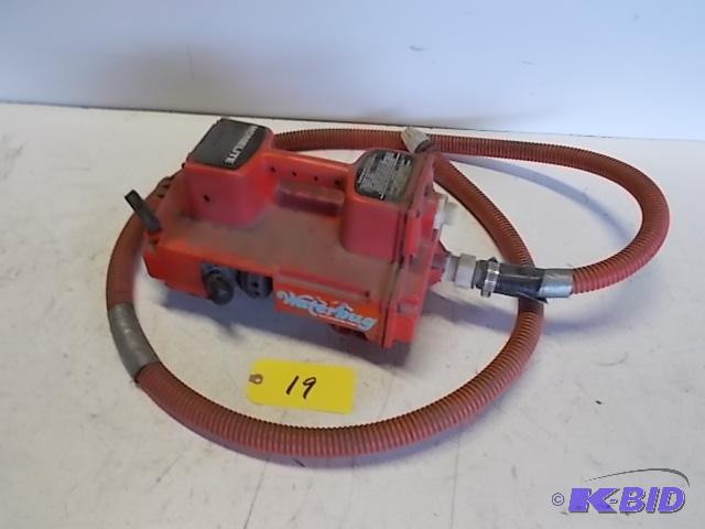 lot 19 image: Homelite Waterbug Multi-Purpose Pumpp, Works...