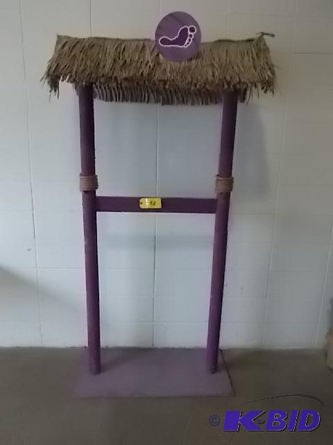 lot 192 image: 80" Barefoot Wines Display...
