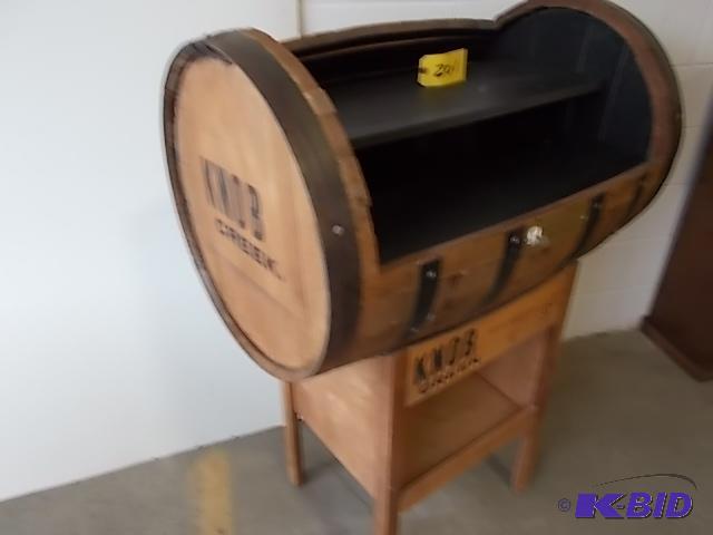 lot 201 image: 50" Knob Creek Display...