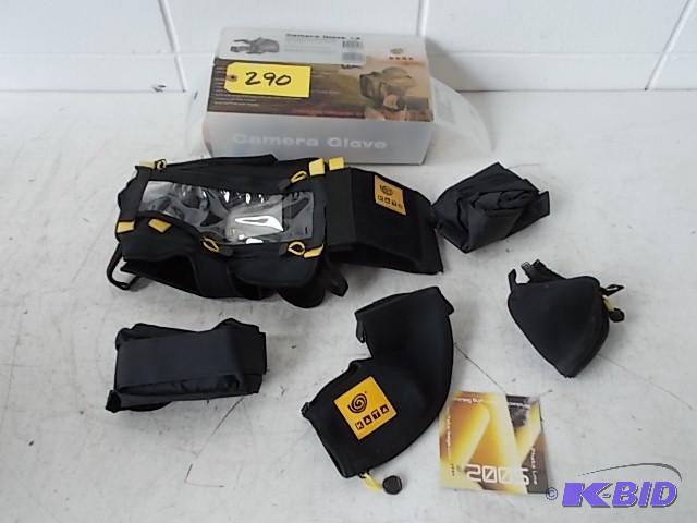 lot 290 image: Kata Camera Glove 13, New...