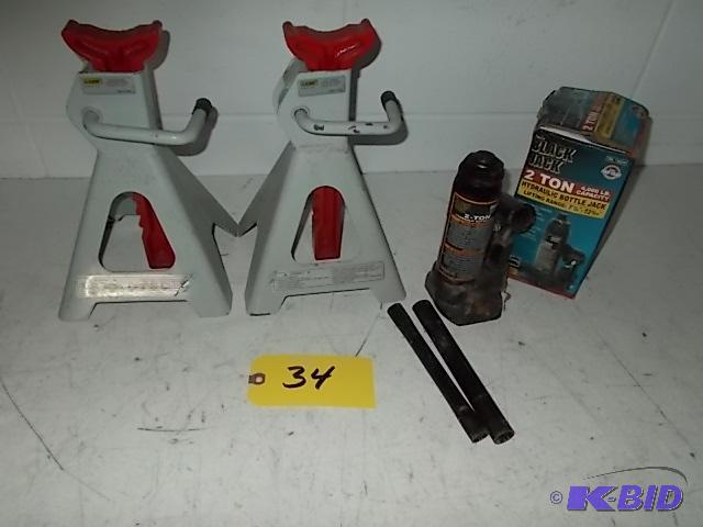 lot 34 image: Larin 2 Ton Jack Stands & 2 Ton Bottle Ja...