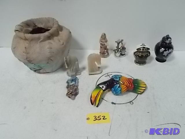 lot 352 image: Asstd Decor...