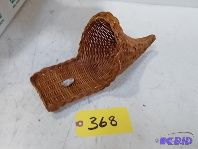 lot 368 image: (20) Baskets...