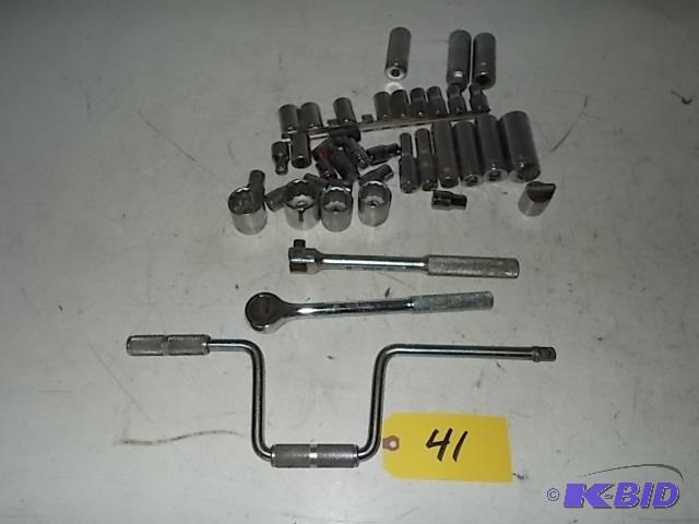lot 41 image: 12" Drive Speed Wrench, Ratchet, Breake...