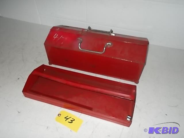 lot 43 image: 21" Tool Box with Tray & Asstd Tool...