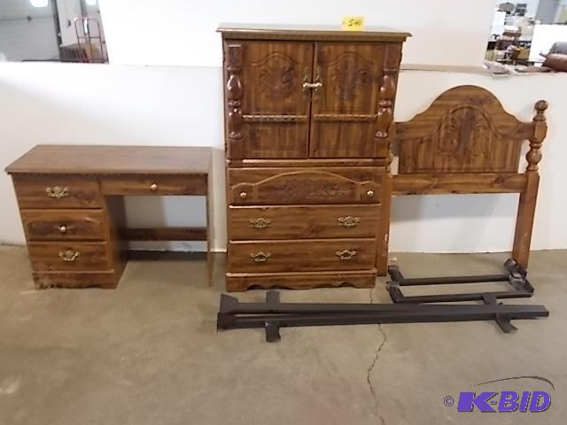 lot 540 image: Twin Bed, Desk, & Bureau...