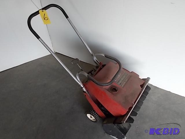 lot 6 image: Toro 20" Snow Blower, Electric Start, Ha...