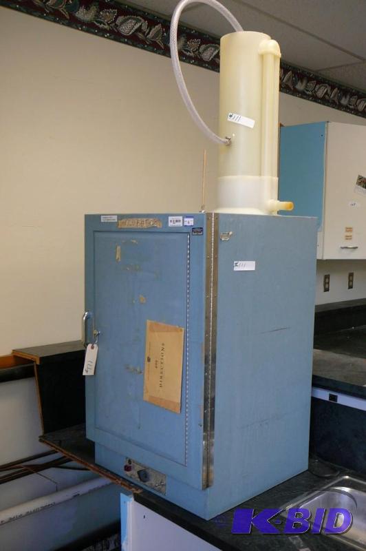 lot 111 image: C.S & Eimperial incubator and paraffin&nb...