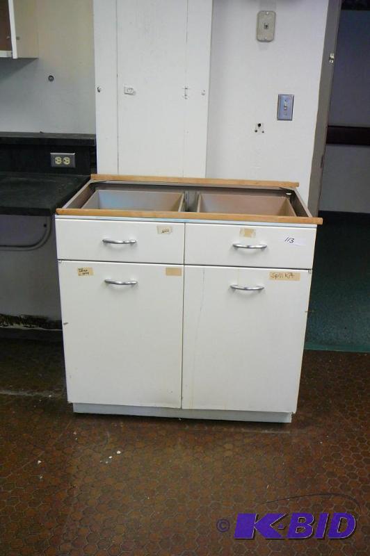 lot 113 image: Metal base cabinet with 2 drawers and bottom ...