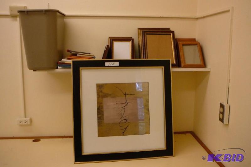 lot 118 image: Lot of picture frames, white shelf , garbage ...