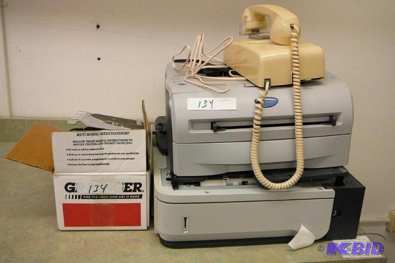 lot 134 image: Lot of printers, phone and computer cords&nbs...
