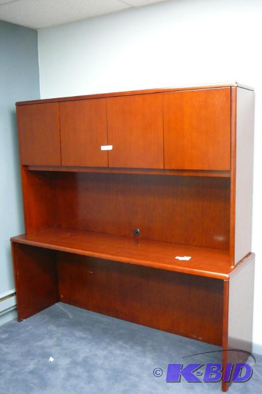 lot 21 image: 2 piece office desk with upper storage cabine...