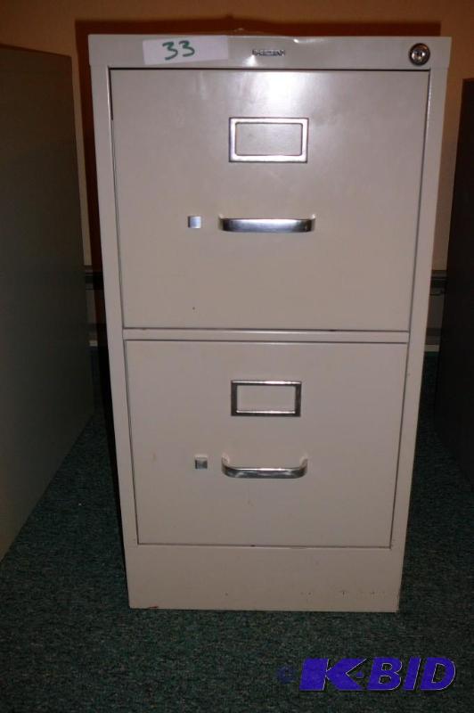 lot 33 image: Hon 2 drawer filing cabinet ...