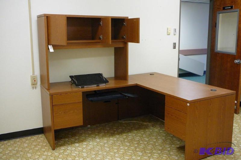 lot 6 image: L shaped desk with keyboard mounting bracket ...
