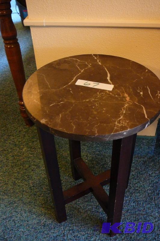 lot 67 image: Small stand with marble top  13" ro...