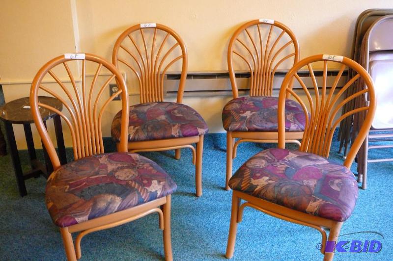 lot 68 image: 4 matching Dura Frame chairs  ...