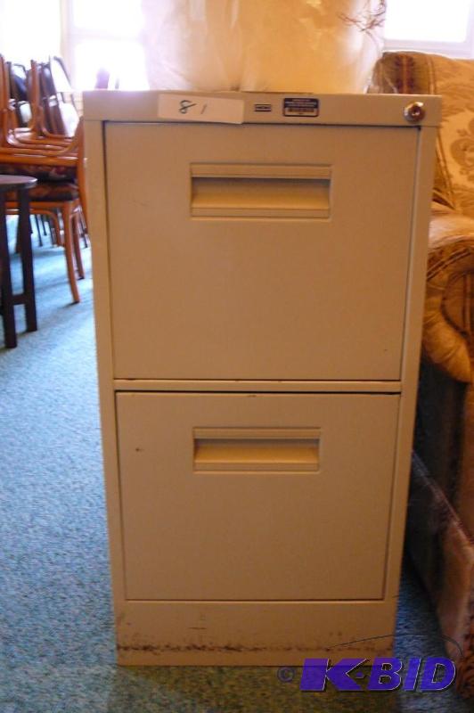 lot 81 image: Hon 2 &nbspdrawer metal filing cabinet ...