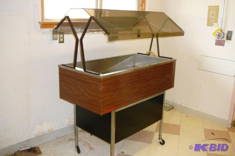 lot 98 image: Aerohot&nbspchilling table on casters with f...