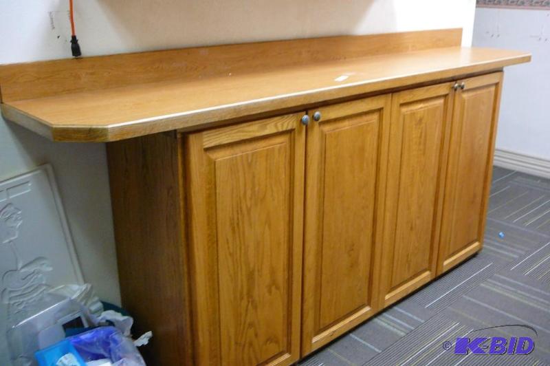 lot 200 image: Oak cabinet with shelves 96&quotL x 40-12&q...