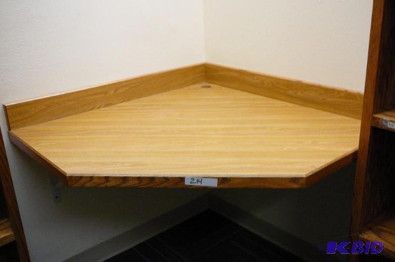 lot 214 image: Oak corner counter top with brackets  40...