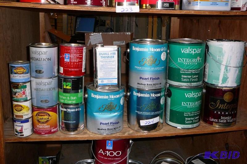 lot 224 image: Lot of paint thinner, polyurethane, enamel, v...