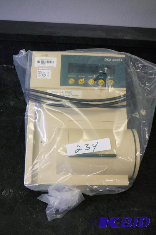 lot 234 image: Bayer DCA 2000 Model # 5031C209961...