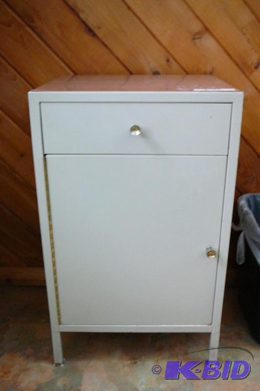 lot 276 image: Metal storage cabinet with drawer ...
