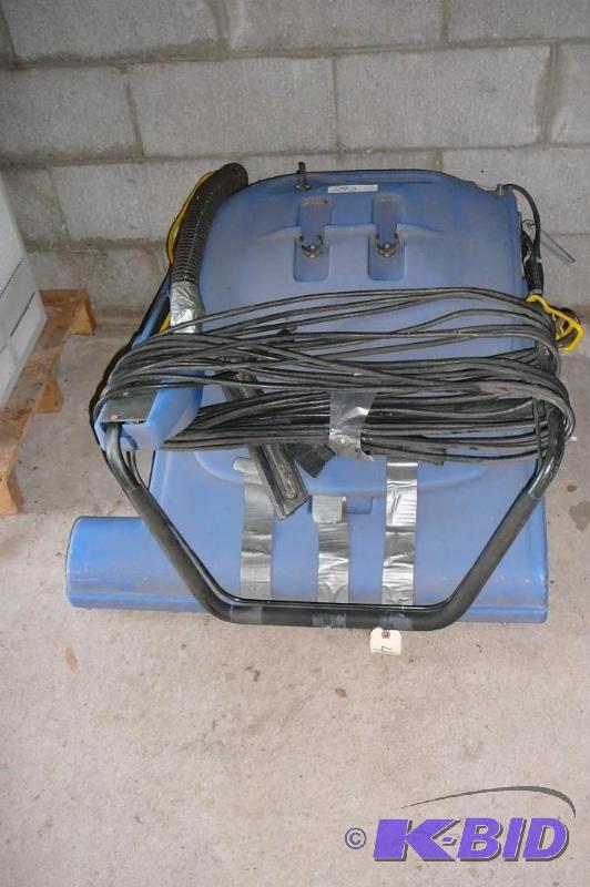 lot 292 image: Wave wide area vacuum ...