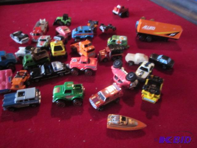 lot 118 image: Lot of vintage Micro Machines. ...