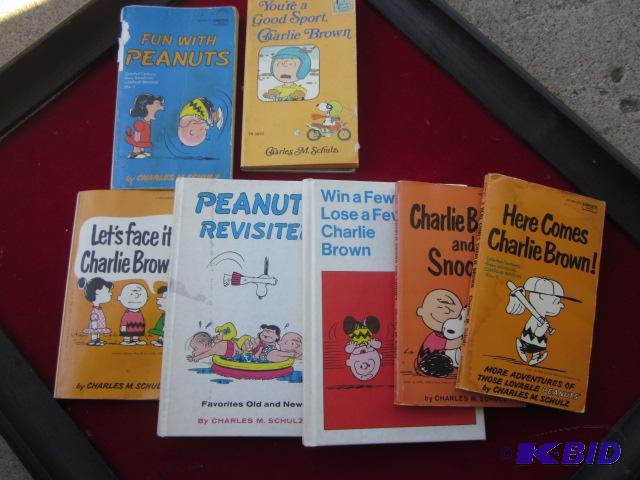 lot 141 image: Lot of vintage 1960s and 1970s Charlie Brow...