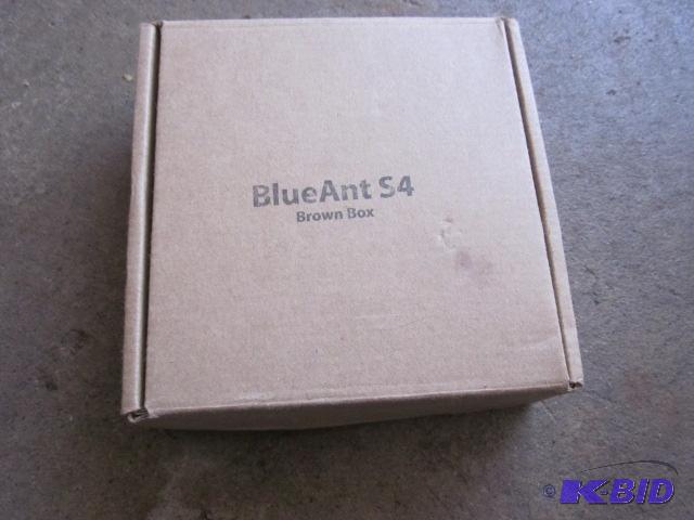 lot 148 image: New in box Blue Ant S4 Bluetooth wireless spe...