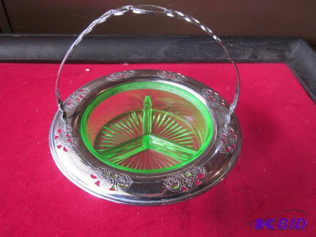 lot 40 image: Rare 9 inch green Uranium Depression glass di...