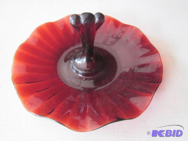 lot 41 image: Rare 10 inch blood red Depression glass servi...