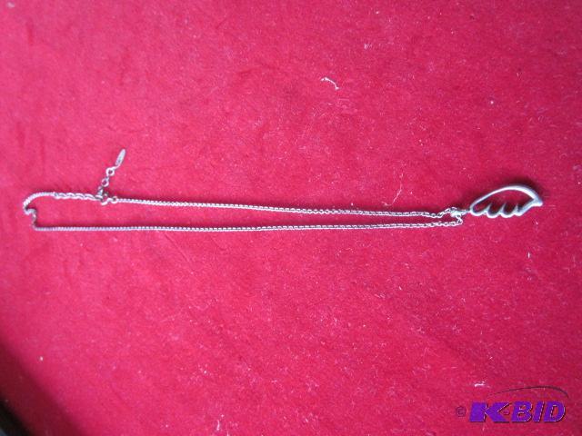 lot 5 image: 18 inch Sterling Silver necklace with pendant...