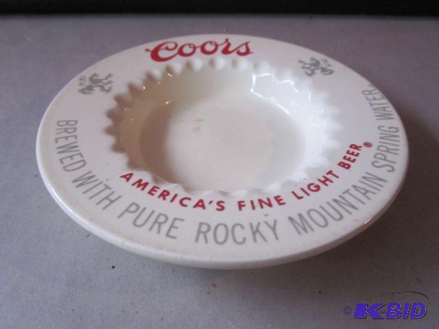 lot 50 image: Vintage Coors Beer ash tray, no chips or crac...