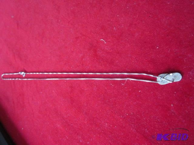 lot 7 image: Sterling Silver chain necklace with sandal pe...