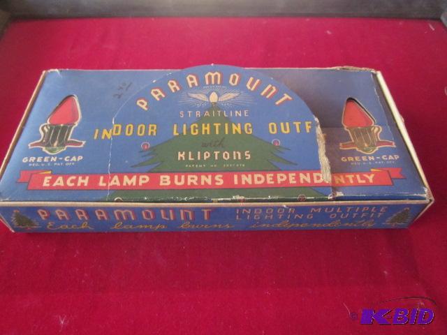 lot 77 image: Early GE Paramount Straightline light with kl...
