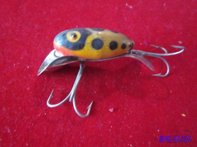 lot 84 image: Vintage Lure