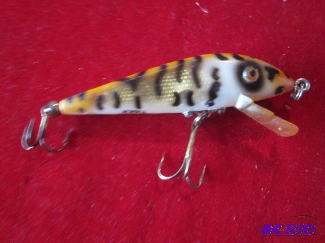 lot 85 image: Vintage Lure