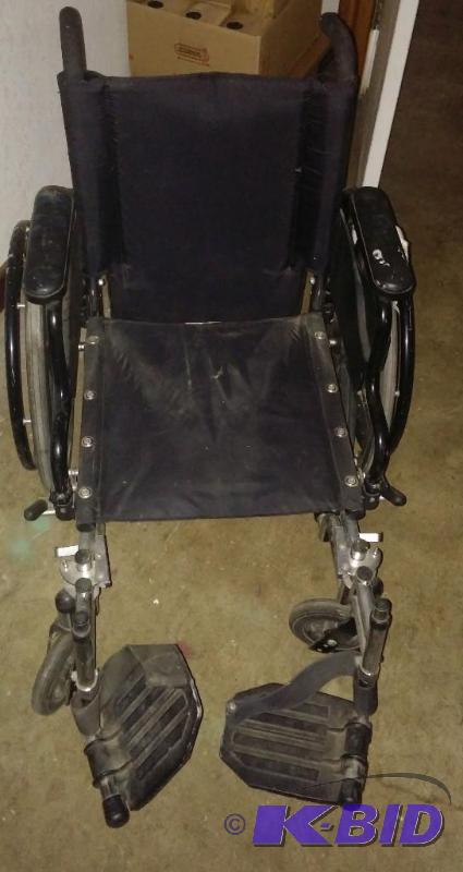 Childs wheelchair