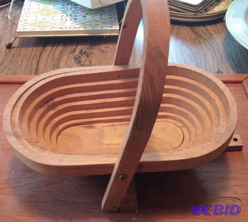 Folding vintage Basket