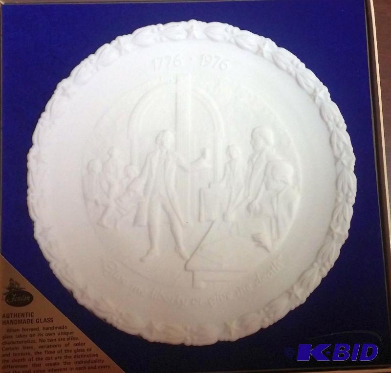 1973 Fenton A Portrait of Liberty Bicentennial Plate