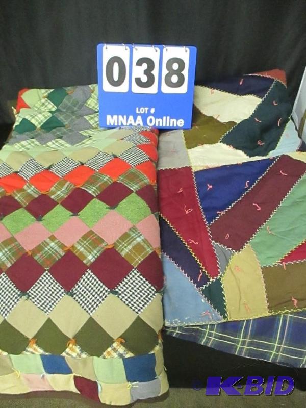 lot 00038 image: 2 Vintage Quilts